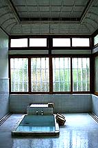 hanare's bathroom