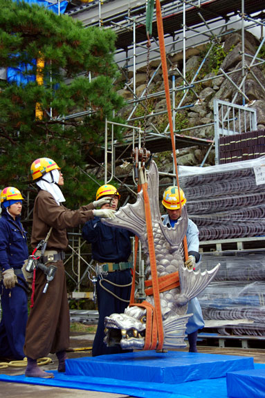2010年鶴ヶ城瓦葺き替え工事