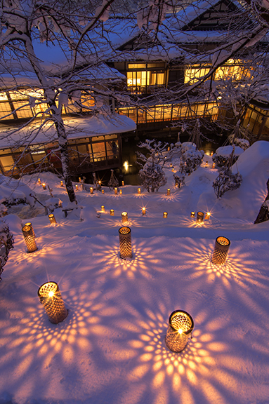 向瀧の冬景色　雪見ろうそく