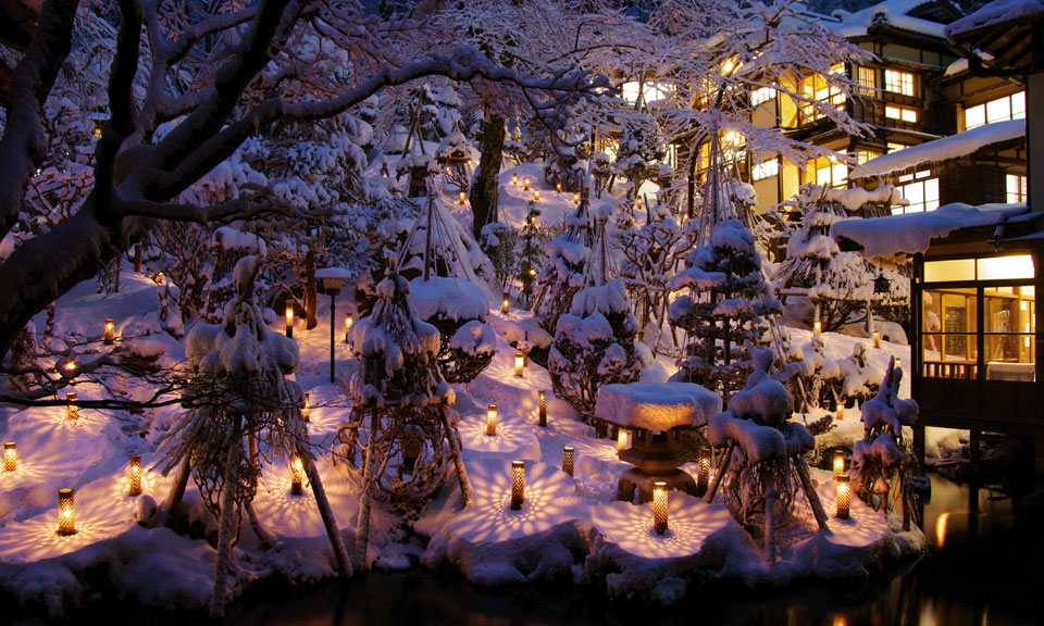 会津若松 東山温泉　向瀧　雪見ろうそく