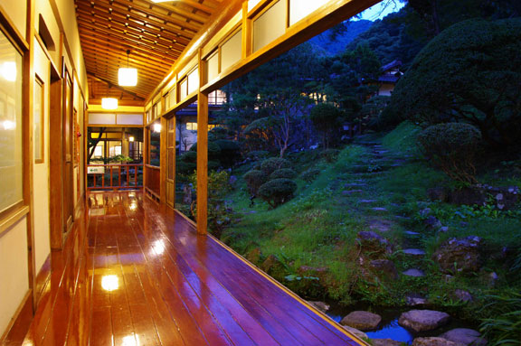 自然と一体化した日本建築